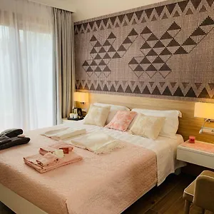Relais Del Borgo- Domo Guest house